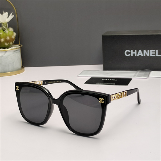 Chanel Sunglass AA 058